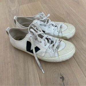 Veja Sneakers